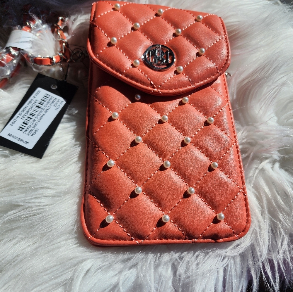 BADGLEY MISCHKA Vegan Leather Quilted Pearl Phone Case Bag Crossbody NWT